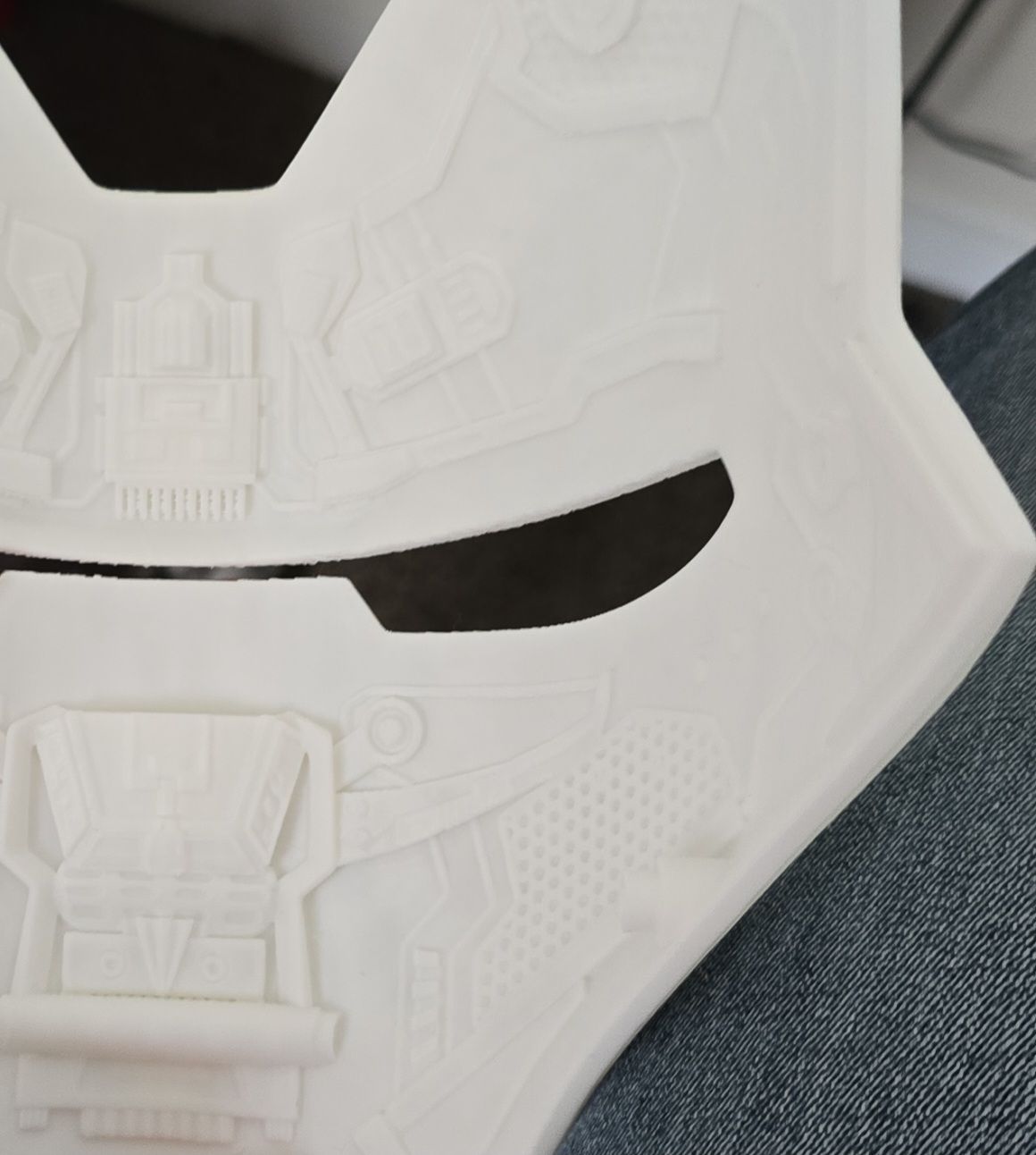 Close-up of the moulded detail on the inside of the faceplate